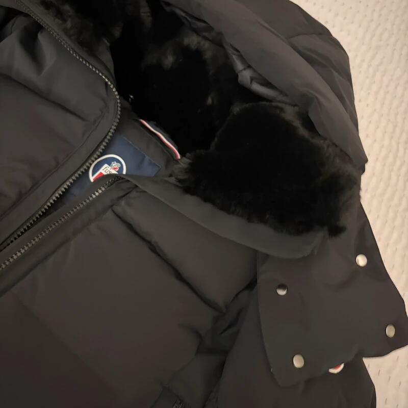 SAPPHIRE GLITZ Black puffer coat woman